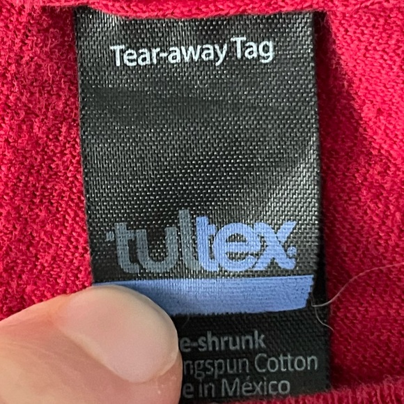 Dierks Bentley “I’m Getting Drunk on a Plane” Size Small Red T Shirt - Picture 4 of 5